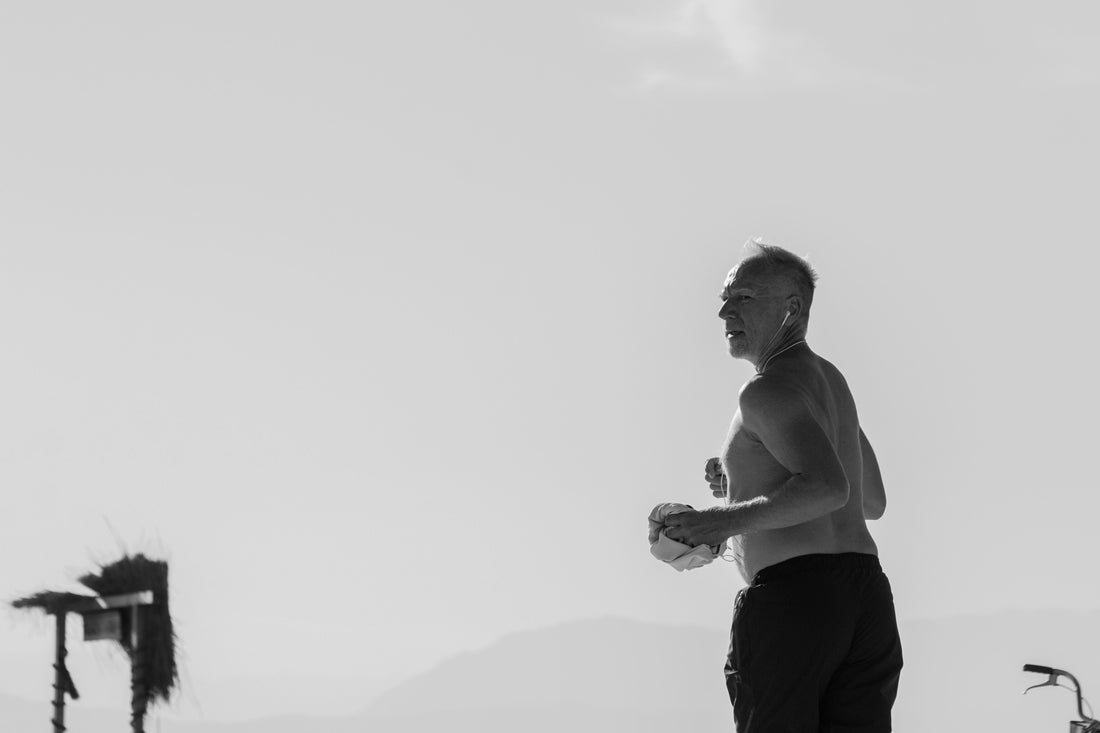 VITALIDAD DESPUÉS DE LOS 40 — CÓMO APOYAR TU ENERGÍA NATURALMENTE